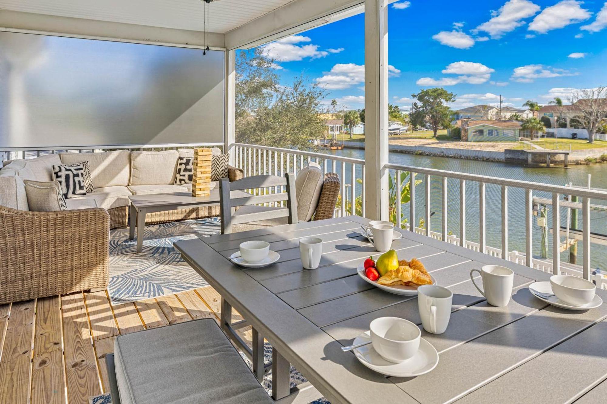5 Bed3Bath Waterfront Pool Home With Full Gym, Office, And Heated Pool! Hernando Beach Exterior photo